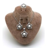 İnci Taşlı Gümüş Üçlü Takım