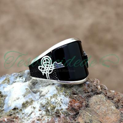 Oniks Taşlı Tuğra Tasarım Gümüş Erkek Yüzük