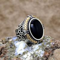 Oniks Taşlı Motifli Gümüş Erkek Yüzük