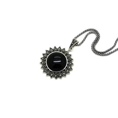 Papatya Model Markazit Taşlı Oltu Taşı Kolye