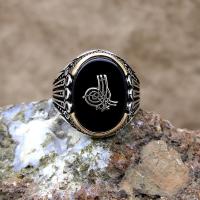 Oniks Taşlı Tuğra Motifli Gümüş Erkek Yüzük